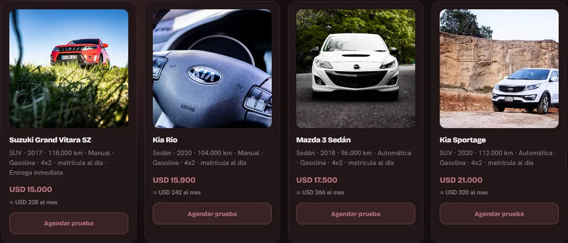 Vitrina de un patio de ejemplo con cuatro carros, cada uno con foto, año, kilometraje, transmisión, precio, cuota estimada al mes y botón Agendar prueba